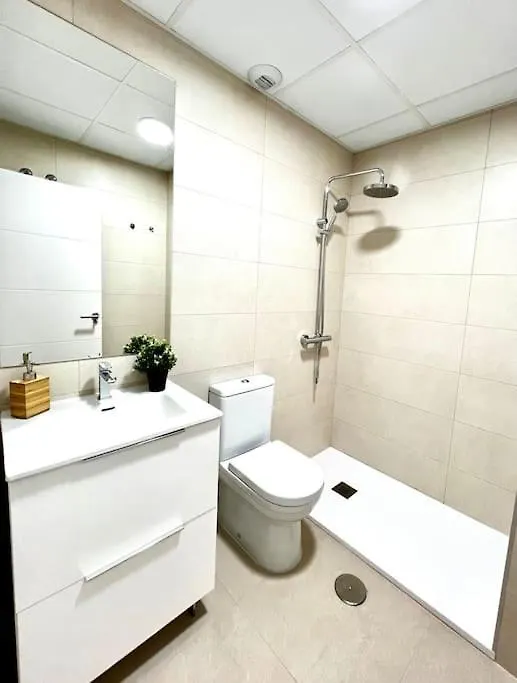 말라가 Teatinos Premium Nuevo Con Piscina 아파트 0*,  스페인