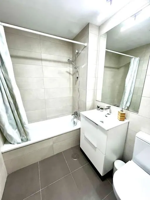말라가 Teatinos Premium Nuevo Con Piscina 아파트